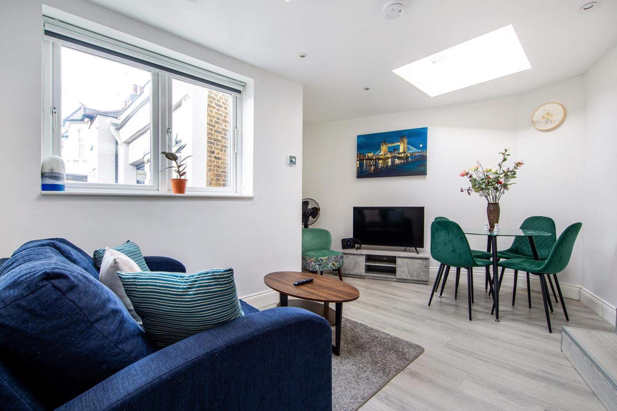 Cosy 1 Bed Apartment With Free Parking Close To Underground Station Zone 2 For Quick Access To Central London Up To 5 Guests المظهر الخارجي الصورة